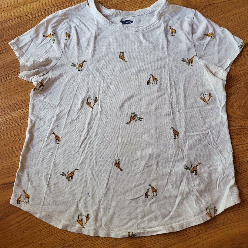 Giraffe print boyfriend tee